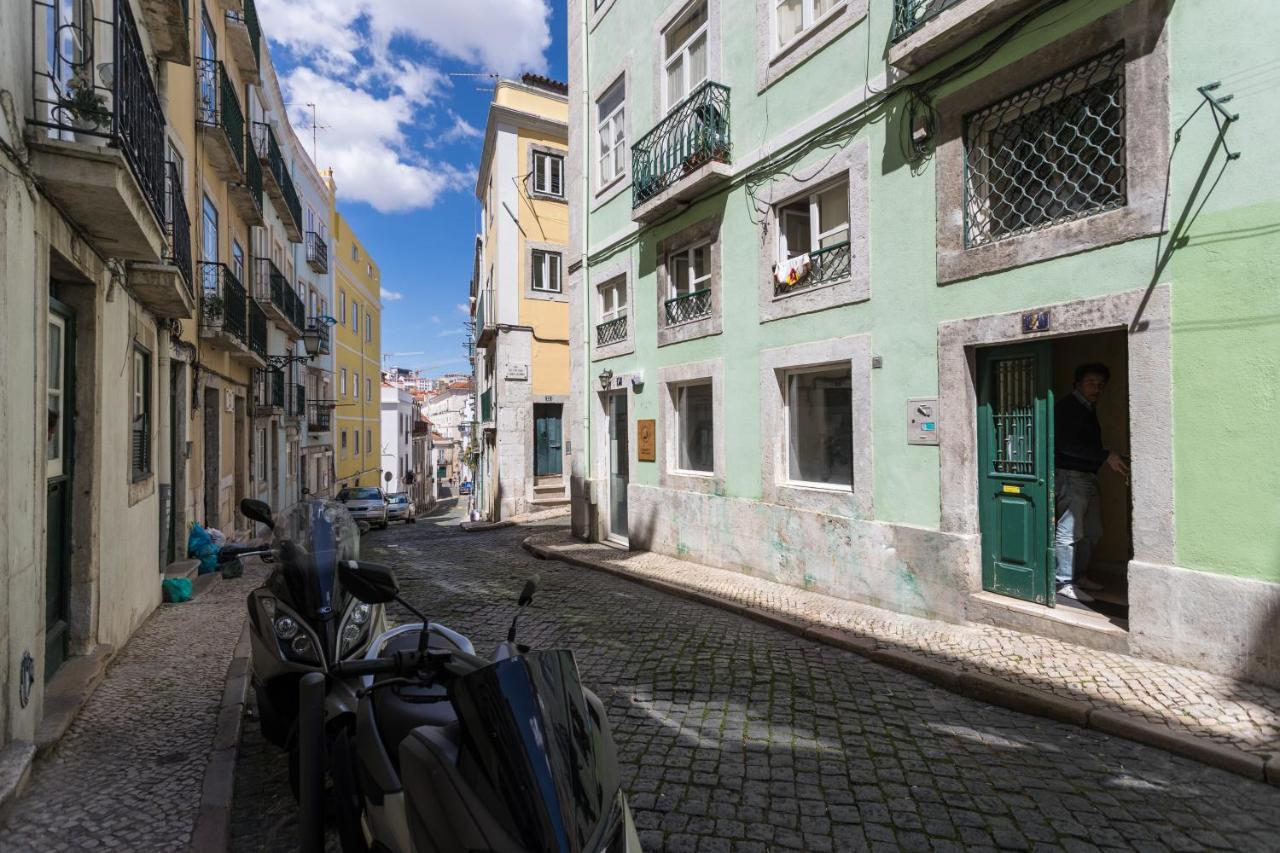 Charming Apartment Travessa Do Alcaide Lisboa Exterior foto